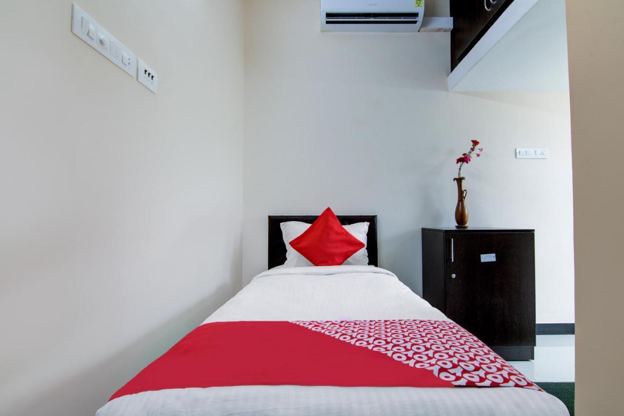 Oyo Flagship 24147 Royal Stay Singanallur Exterior photo